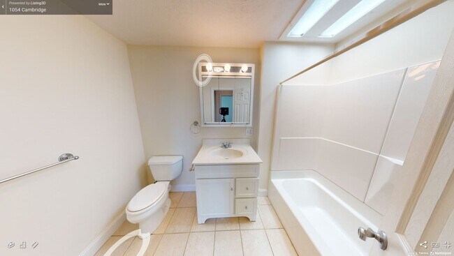 Building Photo - 1054 Cambridge St