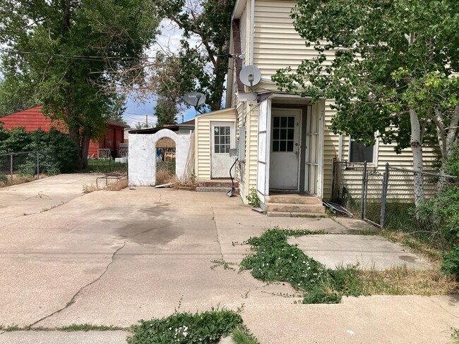 Building Photo - Pine Street House #A