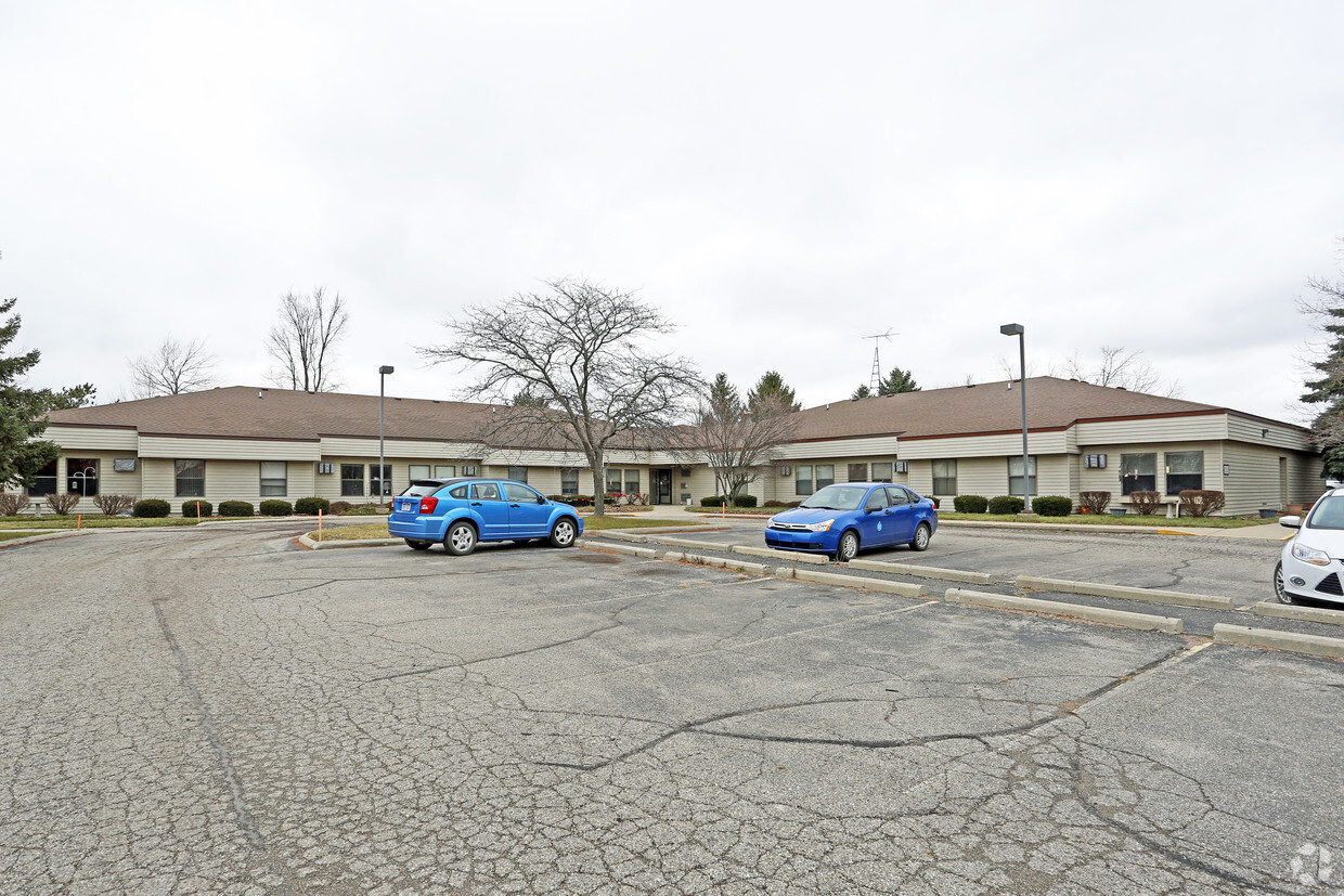 Building Photo - Westmoor Apartments