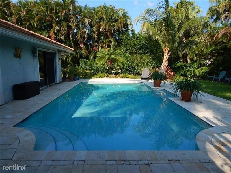 Foto del edificio - 3 br, 2 bath House - 9943 NW 11th Mnr