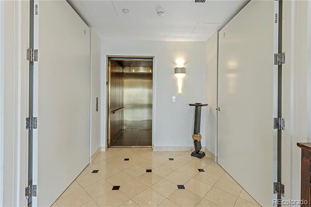 Foto del edificio - 300 W 11th Ave