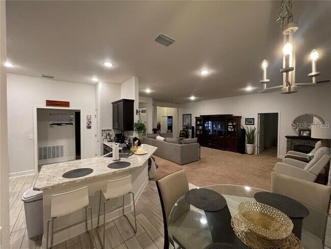 Foto del edificio - 5826 SW 83rd Ln