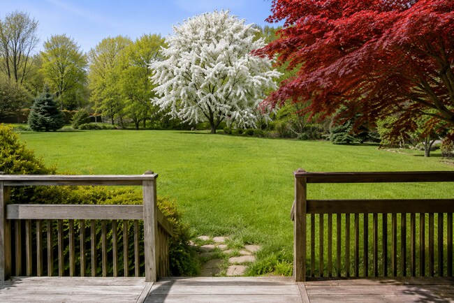 Foto del edificio - 117 Commonwealth Rd