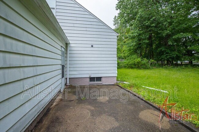 Foto del edificio - 1883 Skyline Dr