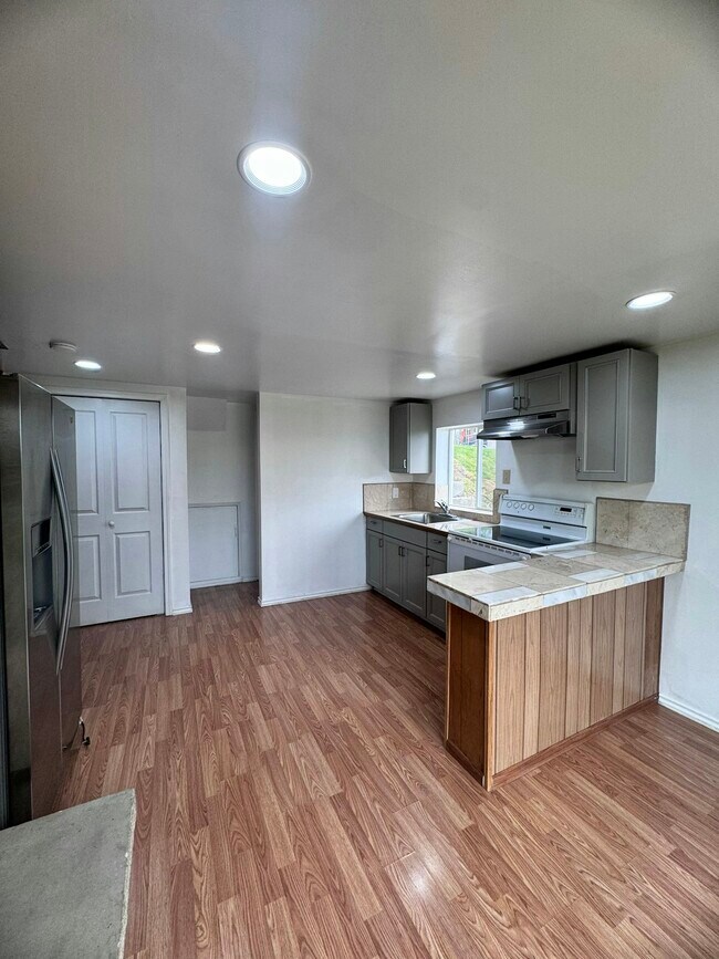 Foto del edificio - 3636 S 242nd St