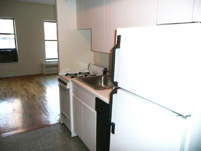 Building Photo - 1614 2nd Ave