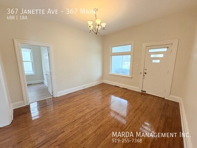 Photo du bâtiment - 4 BEDROOM / 1 BATH HOME NEAR DOWNTOWN ? TE...