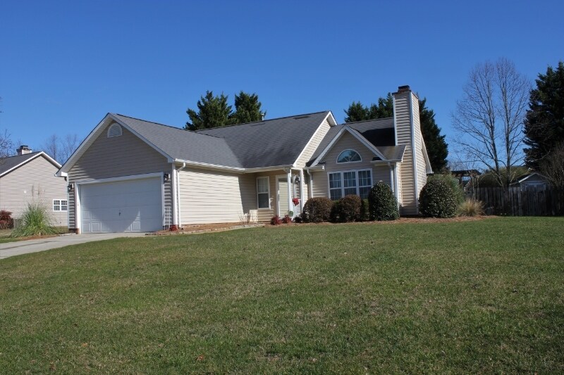 4310 Kirkstone Dr, High Point, NC 27265 House Rental in High Point