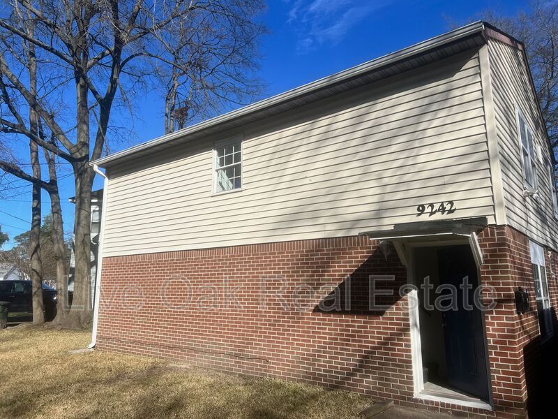 9242 Hickory St Unit B, Norfolk, VA 23503 Condo for Rent in Norfolk, VA