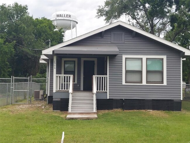 Building Photo - 2906 Sledge St