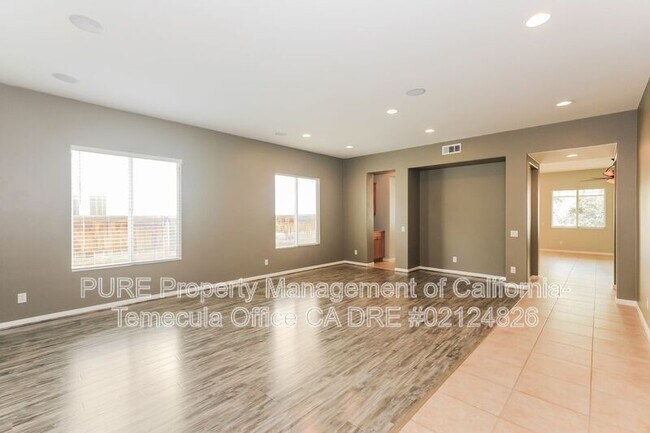 Foto del edificio - 38330 Highpointe Ln
