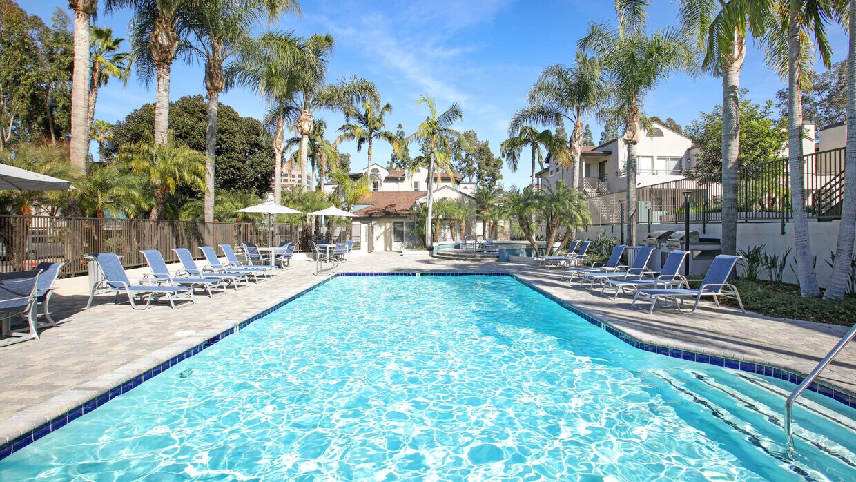 Pool area - 3591 Kernan Blvd S