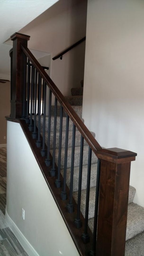 Building Photo - 3 Bedroom, 2.5 Bathroom Townhome Available...
