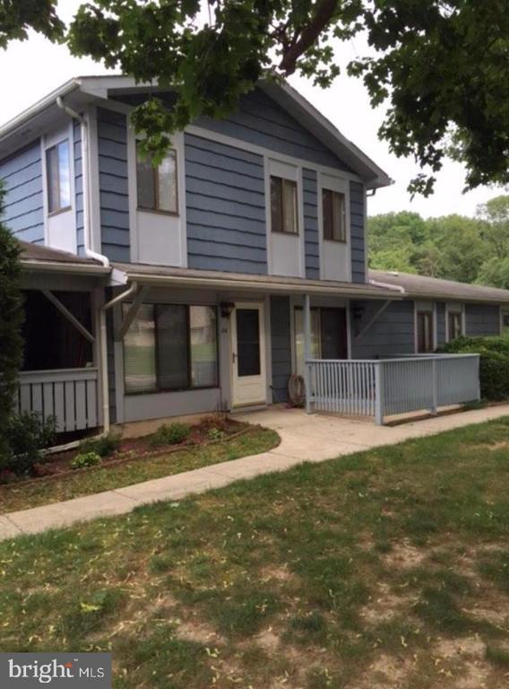 Foto del edificio - 24 Maplewood Ct