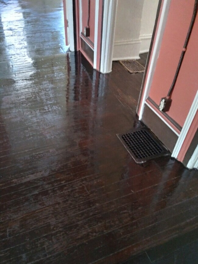 Foto del edificio - 206 2nd Street