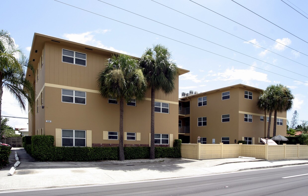 Foto principal - Highland Towers