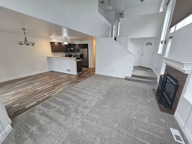 Foto del edificio - 3 Bed 2.5 Bath single family home near JBER