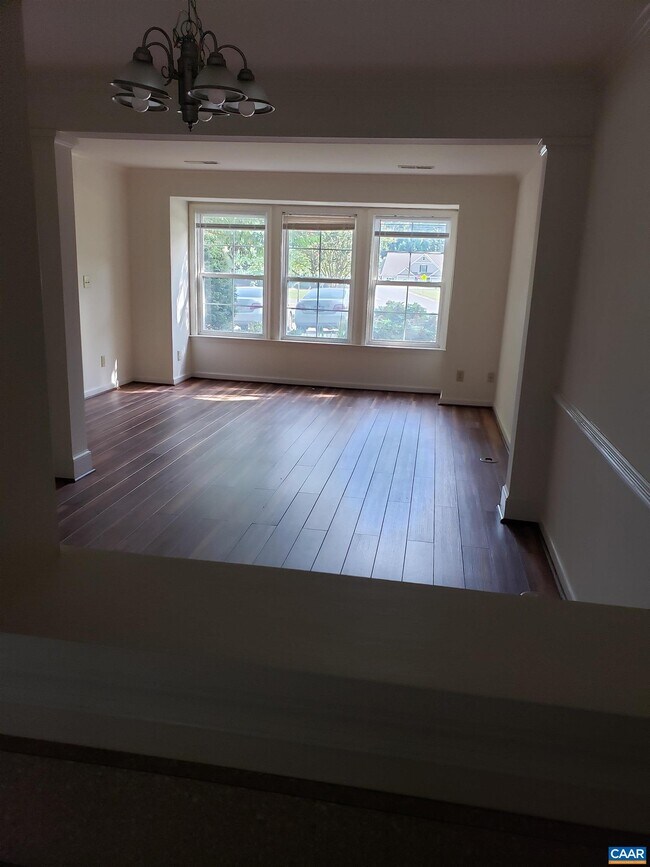 Foto del edificio - 1424 Ashland Dr