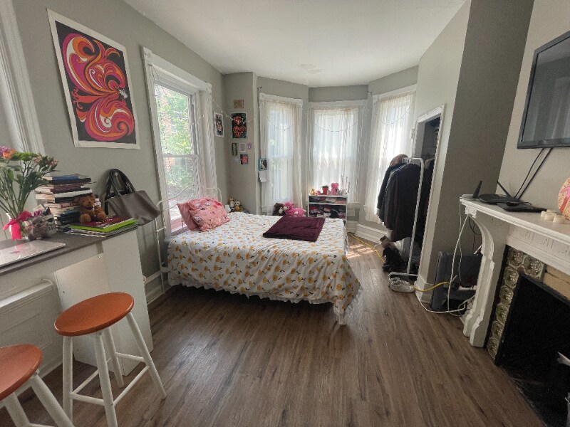 Foto principal - 4124 Chester Ave