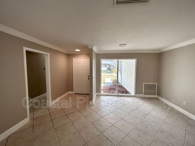 Foto del edificio - 805 Gateway Ln