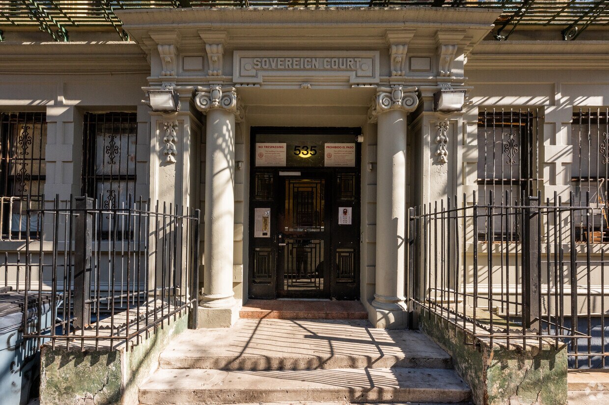 Fotografía del edificio - 535 West 151st Street