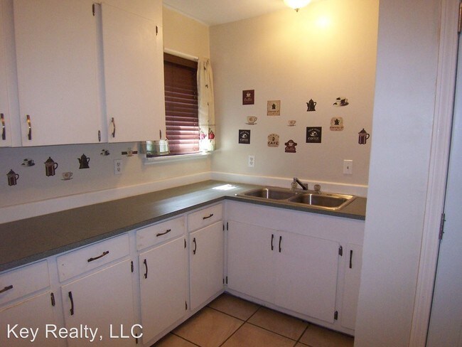 Foto del edificio - 1803 Powell Ln