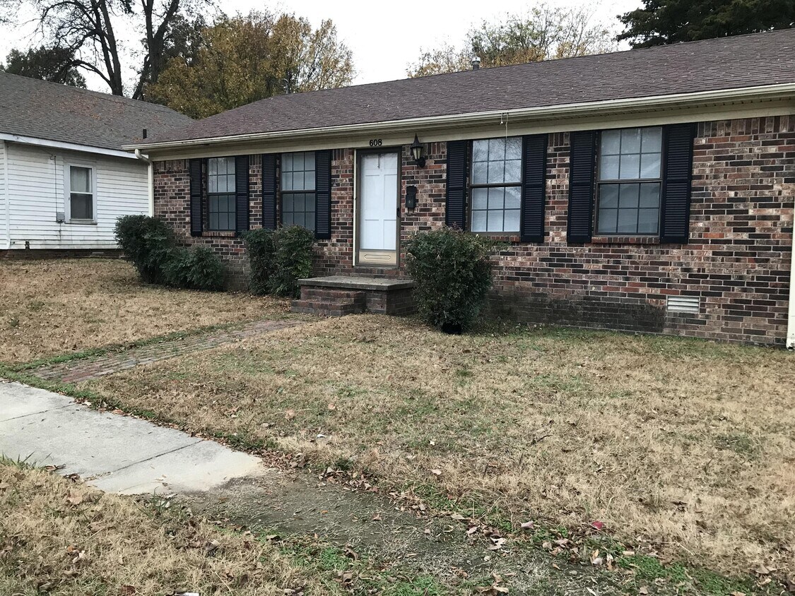 Foto principal - 608 N 2nd St