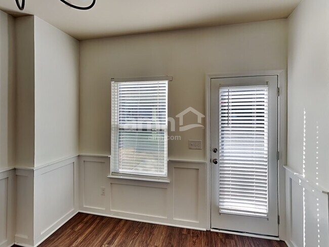 Foto del edificio - 967 Legacy Park Rd