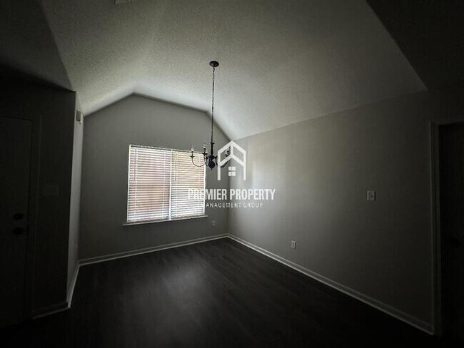 Foto del edificio - 9148 Acadia Pl