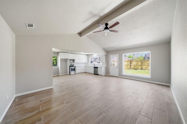 Foto del edificio - 7530 Millbrae Ln