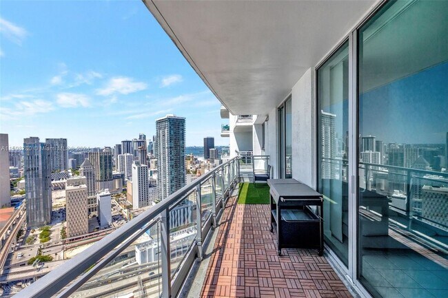 Foto del edificio - 90 SW 3rd St