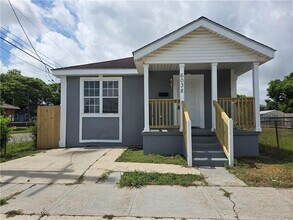 Building Photo - 6038 N Rampart St