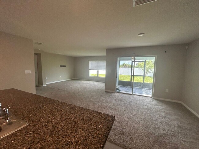 Building Photo - 1113 Golden Shiner Ave