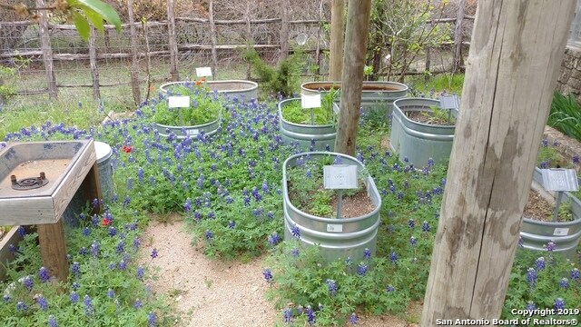 Foto del edificio - 208 Pleasant Valley Dr N