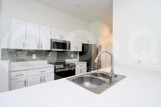 Building Photo - 1617 W Colter St