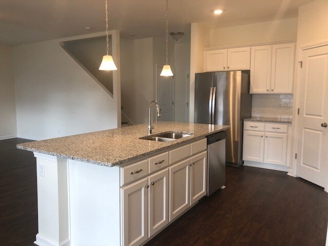 Foto del edificio - 218 Dogwood Cir