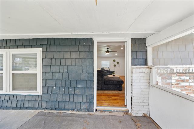 Building Photo - 229 Sherman Dr