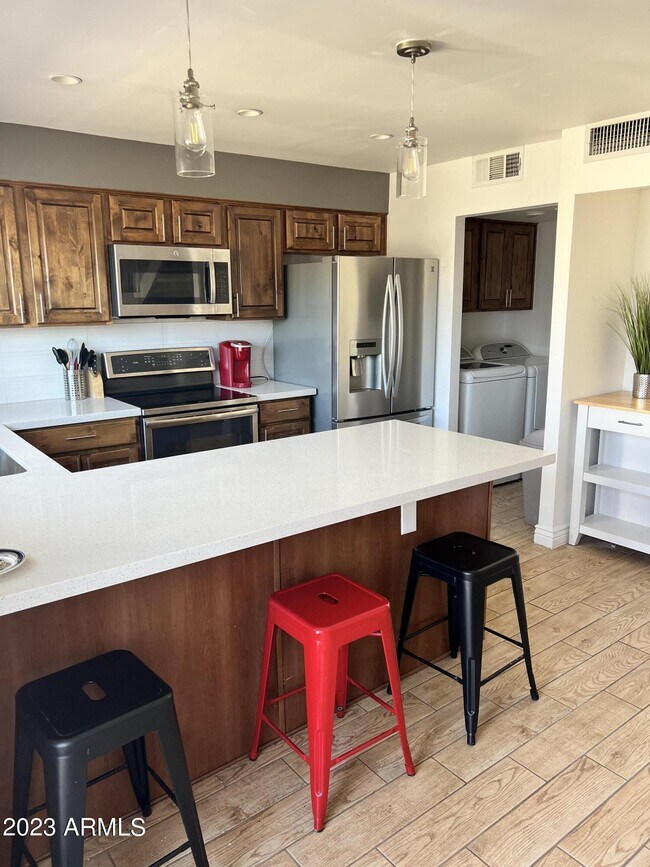 Foto del edificio - 5060 N 83rd St