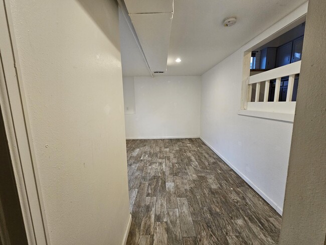 Building Photo - 4585 Sable St