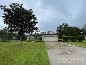 Building Photo - 2372 Sunnyview Dr