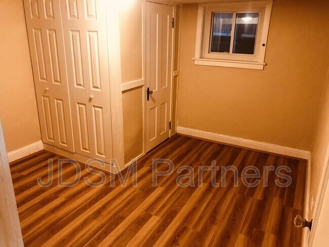 Foto del edificio - 3319 Lowell Blvd