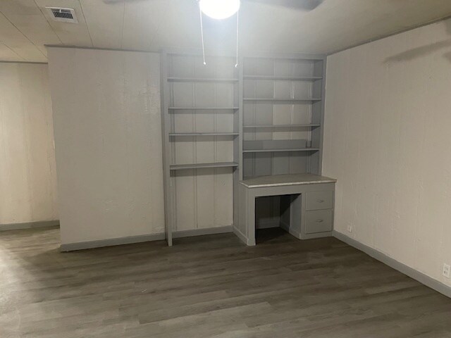 Building Photo - 1440 W Kaufman St