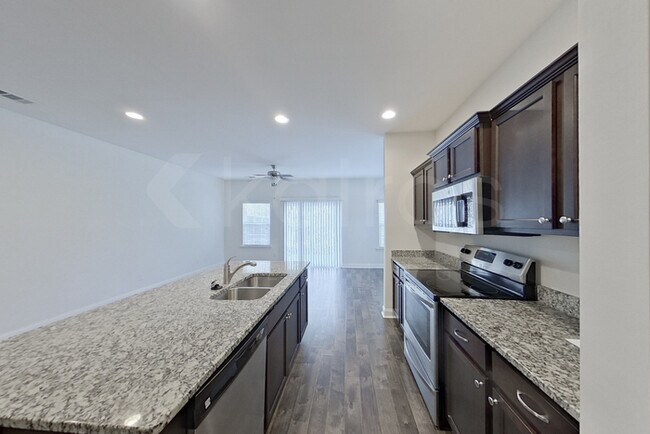 Foto del edificio - 415 Ferguson Ln