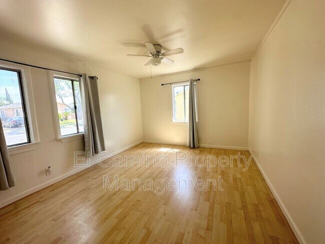 Building Photo - 3048 E 64th St