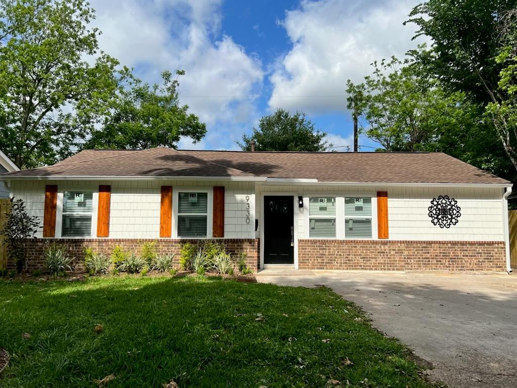 Foto principal - 9330 Cathedral Dr