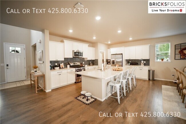 Building Photo - Gorgeous Home For Rent in Black Diamond, WA