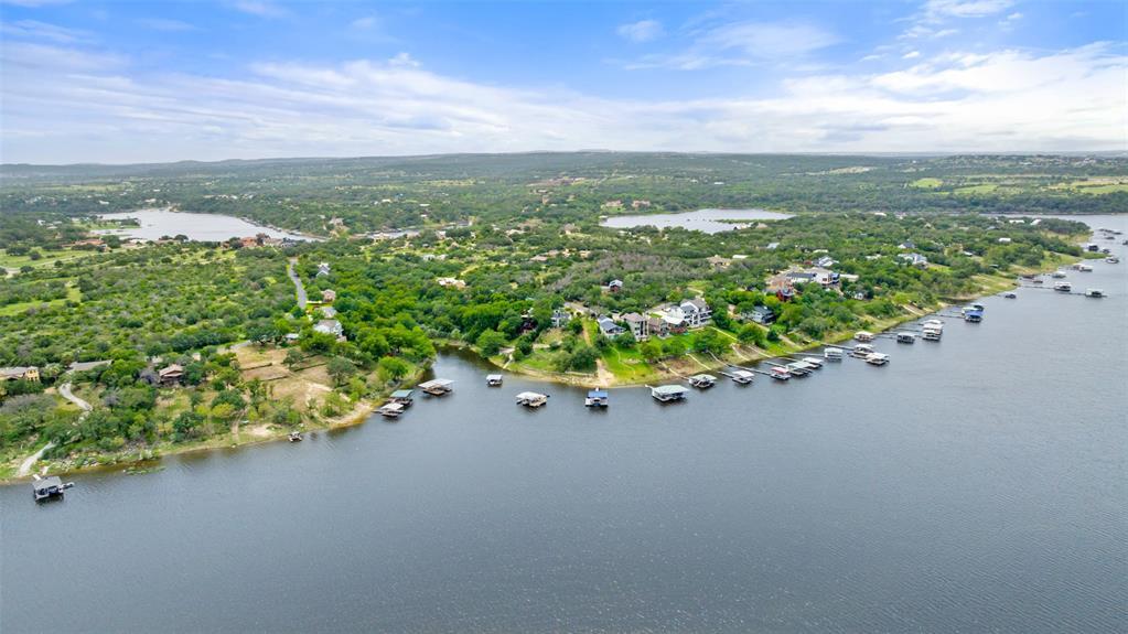 Foto principal - 1201 Lakeshore Dr