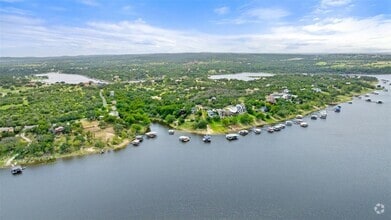 Building Photo - 1201 Lakeshore Dr