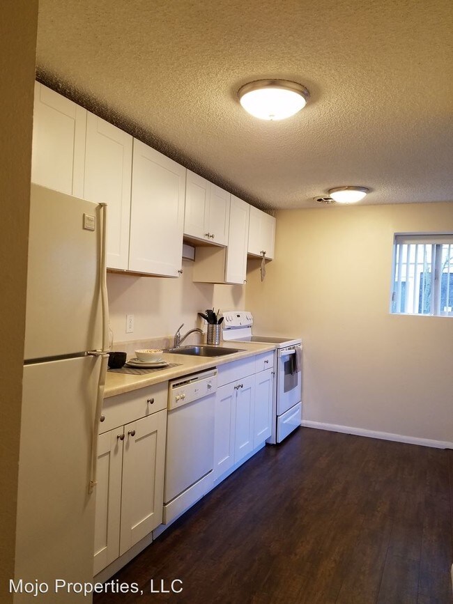 Building Photo - 1948 8th Ave W