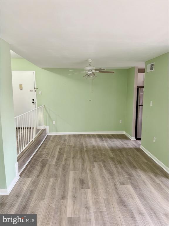 Foto del edificio - 15712 Dorset Rd